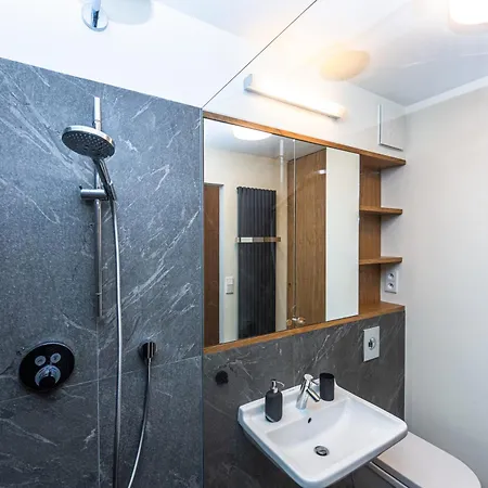 Appartement Certovka & Bike & Chill Harrachov, Predzahradka S Grilem, Parking, Komora Na Kola A Lyze, Wi-fi, Netflix, 65